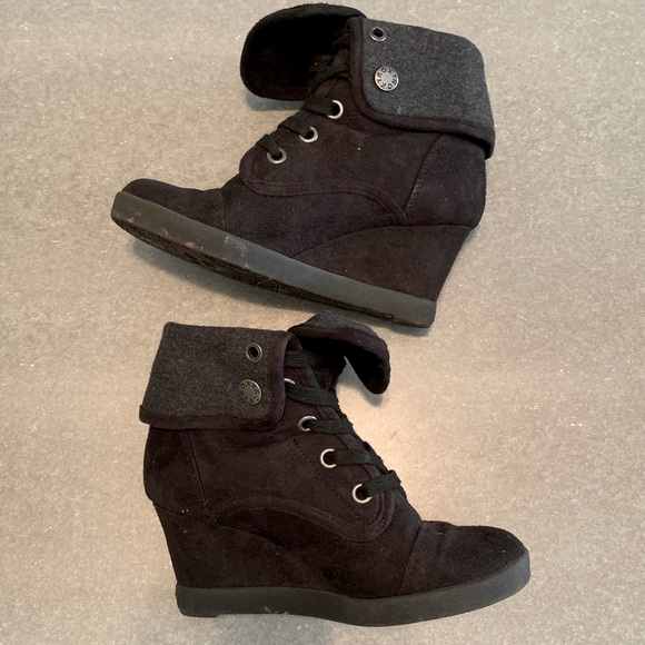 Roxy booties, secret wedge, cuff ankle. Minimal wear. EUC. - Picture 2 of 6